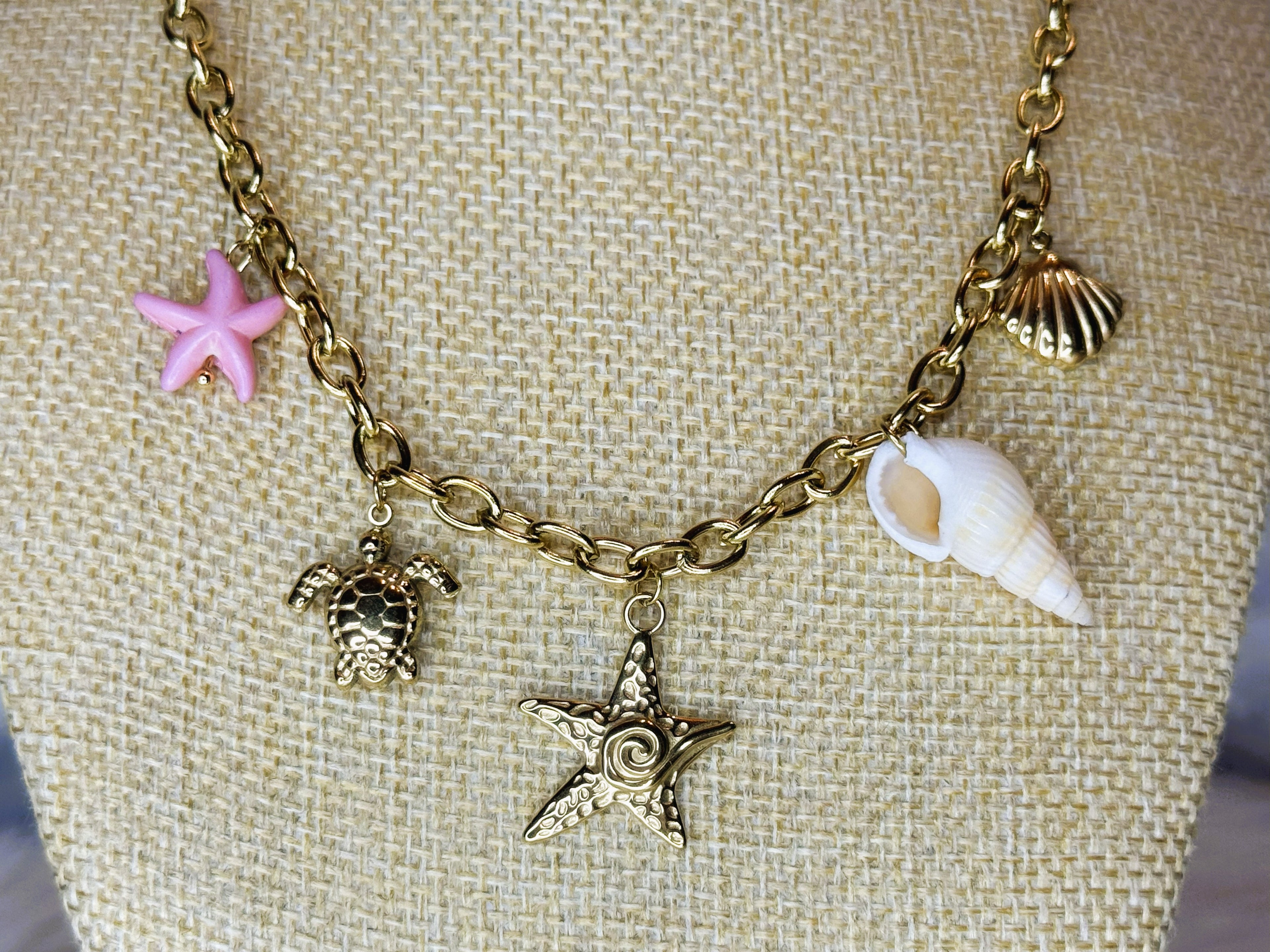Collier Océan Étoile de Mer Tortue Coquillage Doré
