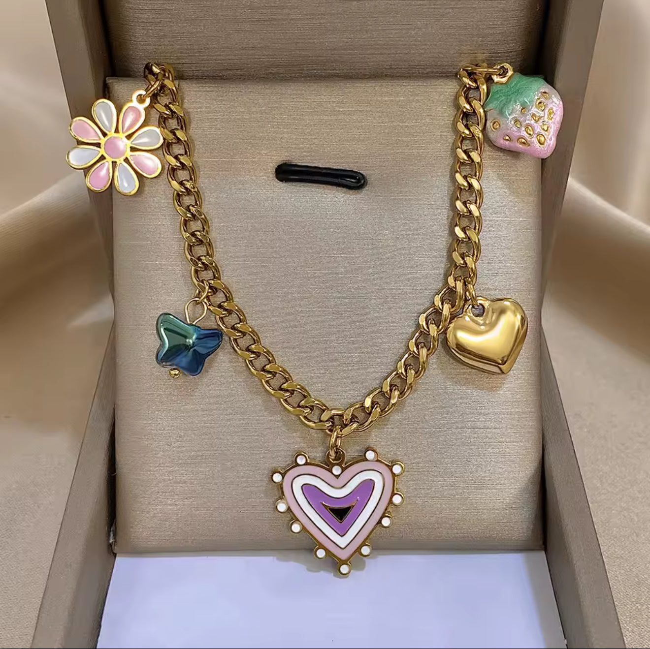 Collier Chaîne Épaisse Fleur Fraise Cœur Doré