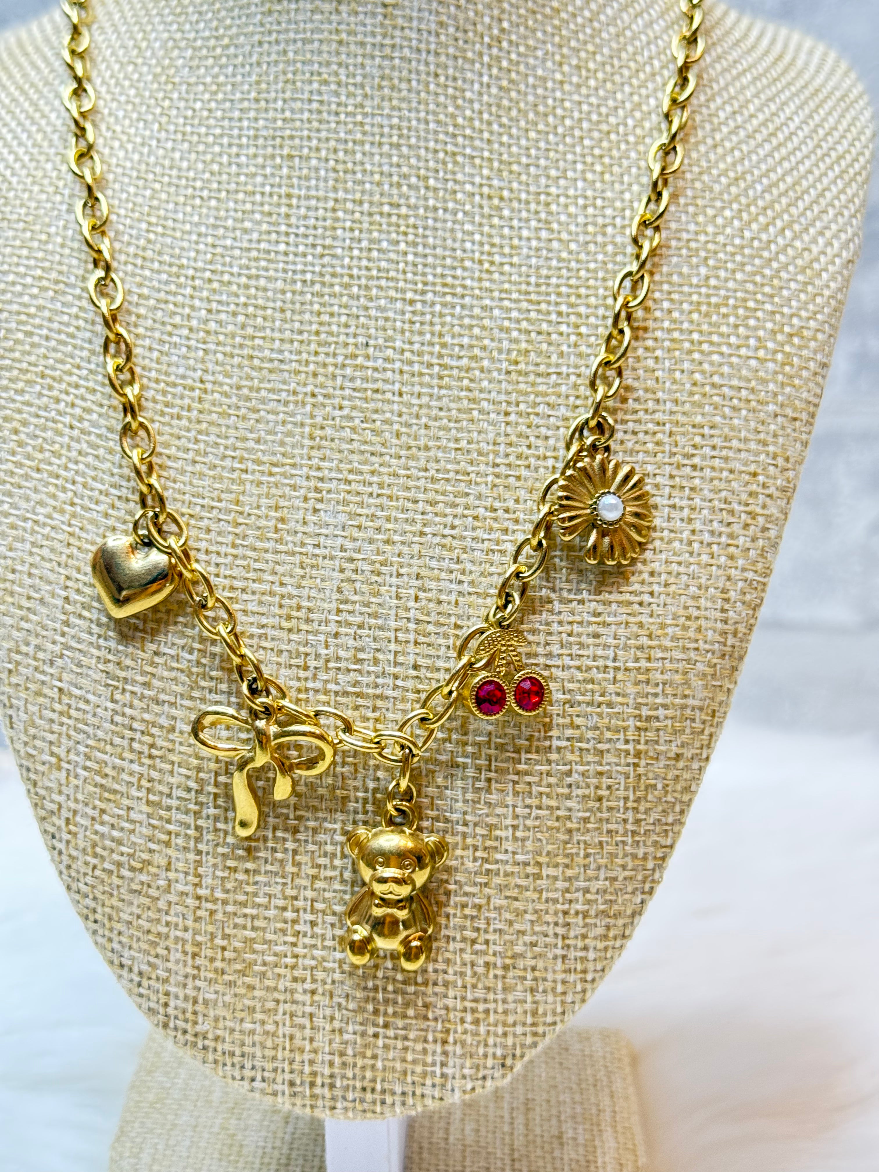 Collier Ourson Doré Cœur Cerise Nœud Fleur Tournesol