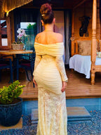 Robe Moulante en Dentelle Jaune - Manches Longues Épaules Dénudées Sexy