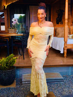 Robe Moulante en Dentelle Jaune - Manches Longues Épaules Dénudées Sexy