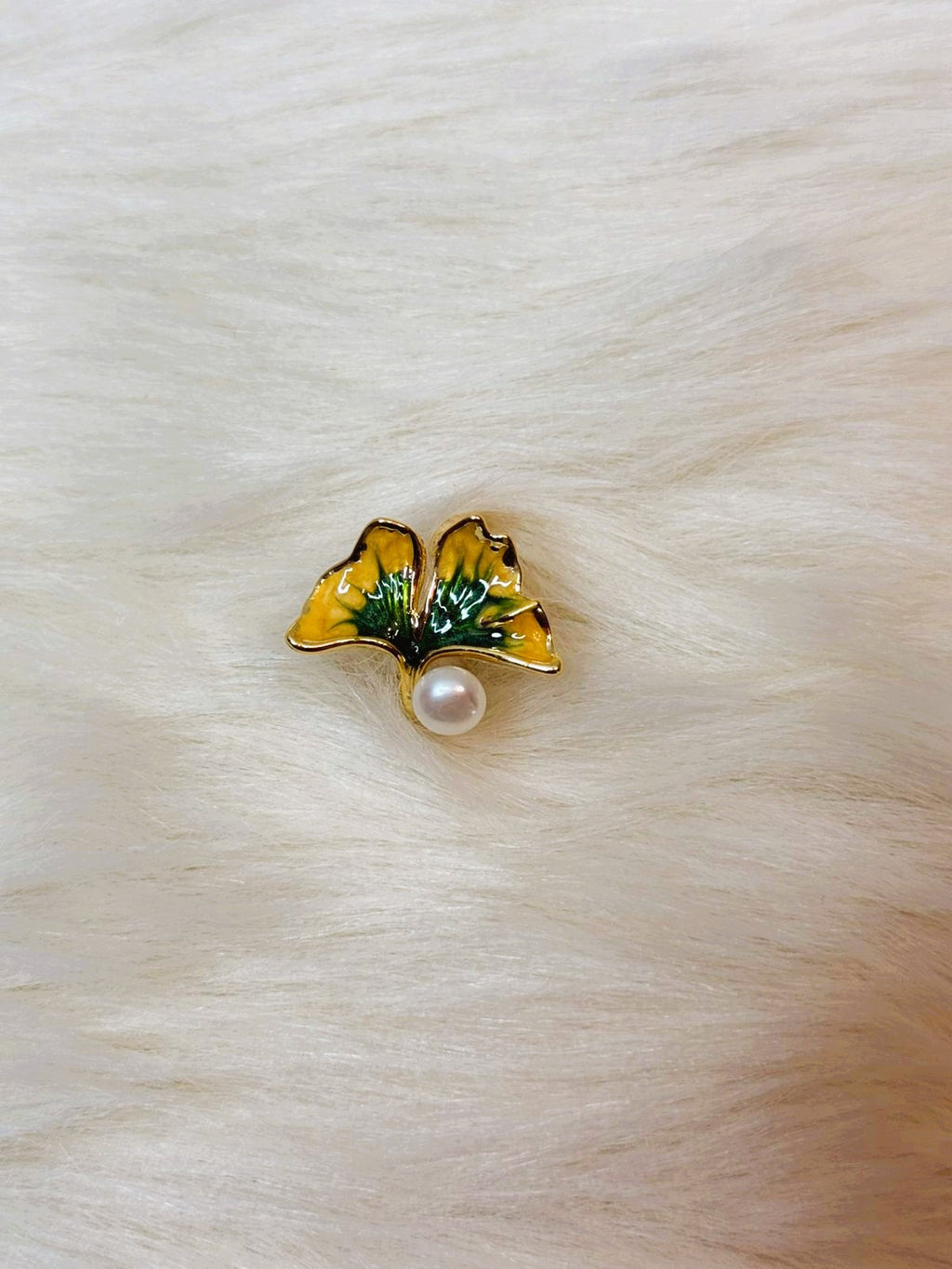 Bague Feuille Ginkgo Jaune-Vert Perles Ajustable Dorée