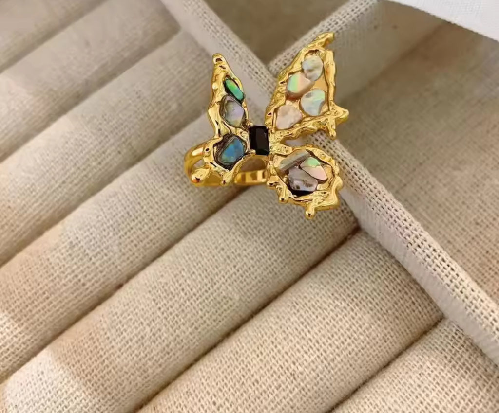 Bague Papillon Nacre Naturelle Ajustable Dorée