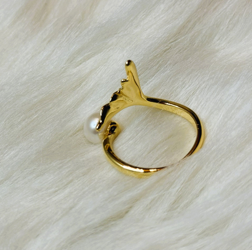Bague Perles Coquillage Queue de Poisson Ajustable Dorée